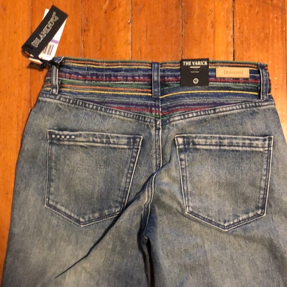 NWT Blank NYC the Varick kick flare jean with embroidery - Picture 6 of 8